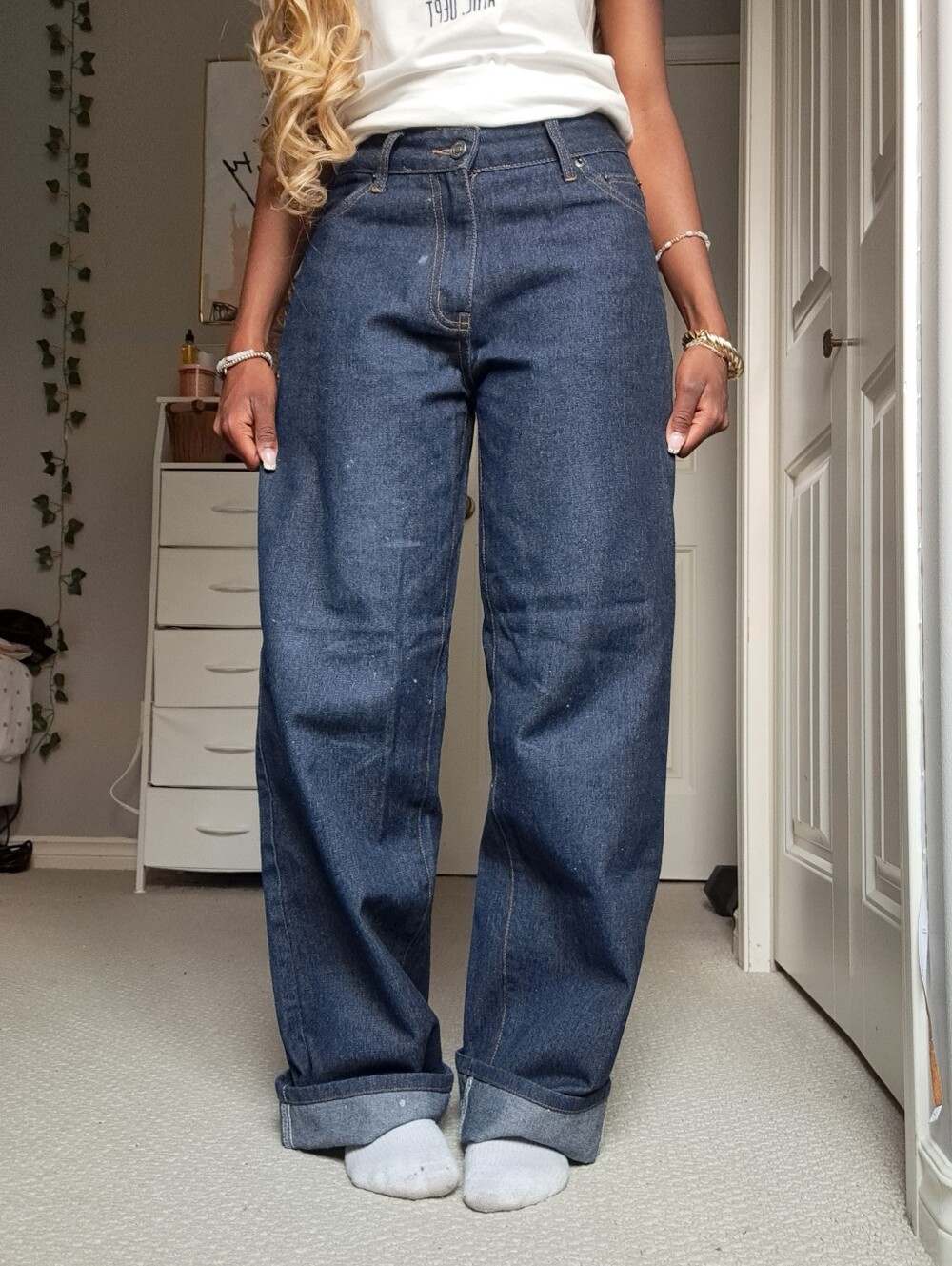 Oversized Jeans in Deep Blue - High Rise Casual Fit